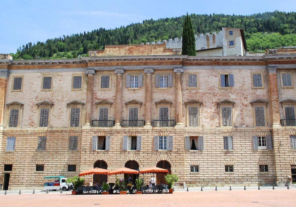 Hotel Tre Ceri Gubbio Eksteriør billede